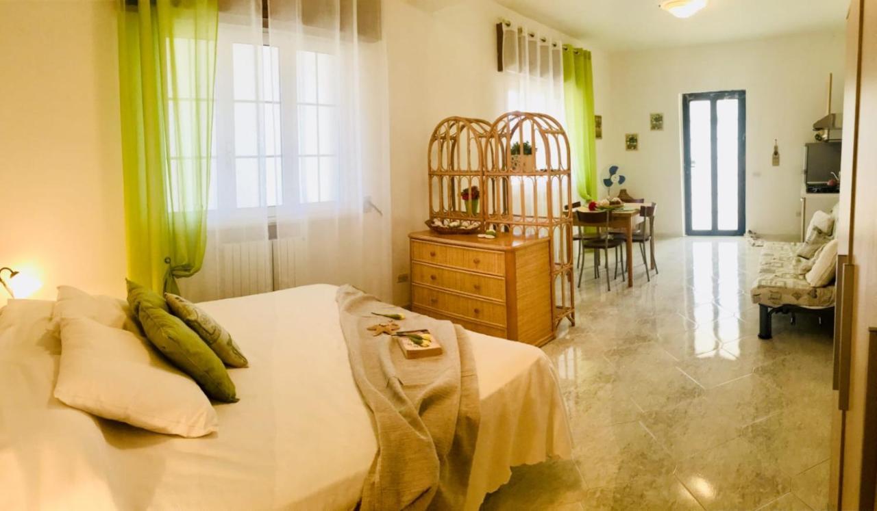 Villa Cristalda Vieste Bagian luar foto